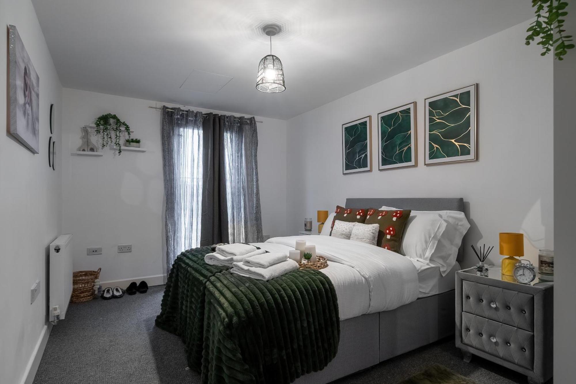 Livestay-New Private Apartment Building Minutes From Heathrow Слау Экстерьер фото