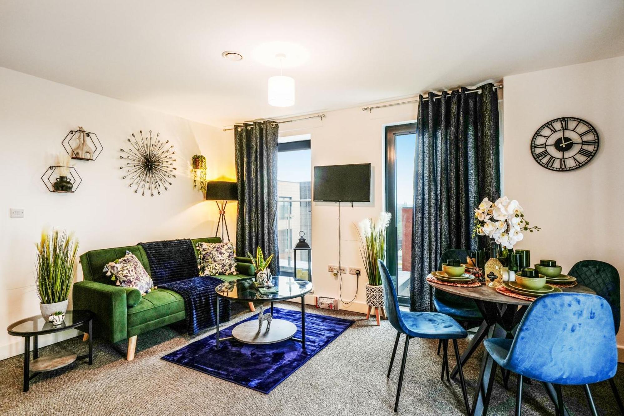 Livestay-New Private Apartment Building Minutes From Heathrow Слау Экстерьер фото